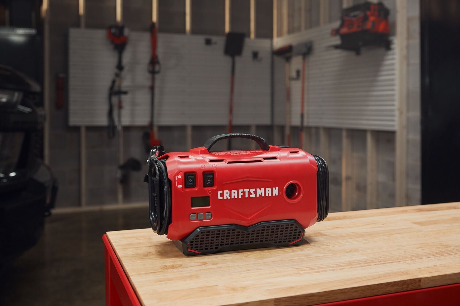 CRAFTSMAN V20* Inflator sittong on work bench