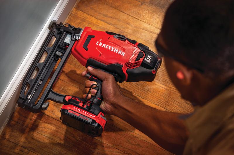 Cordless 16 gauge finish nailer kit 1 battery being used.