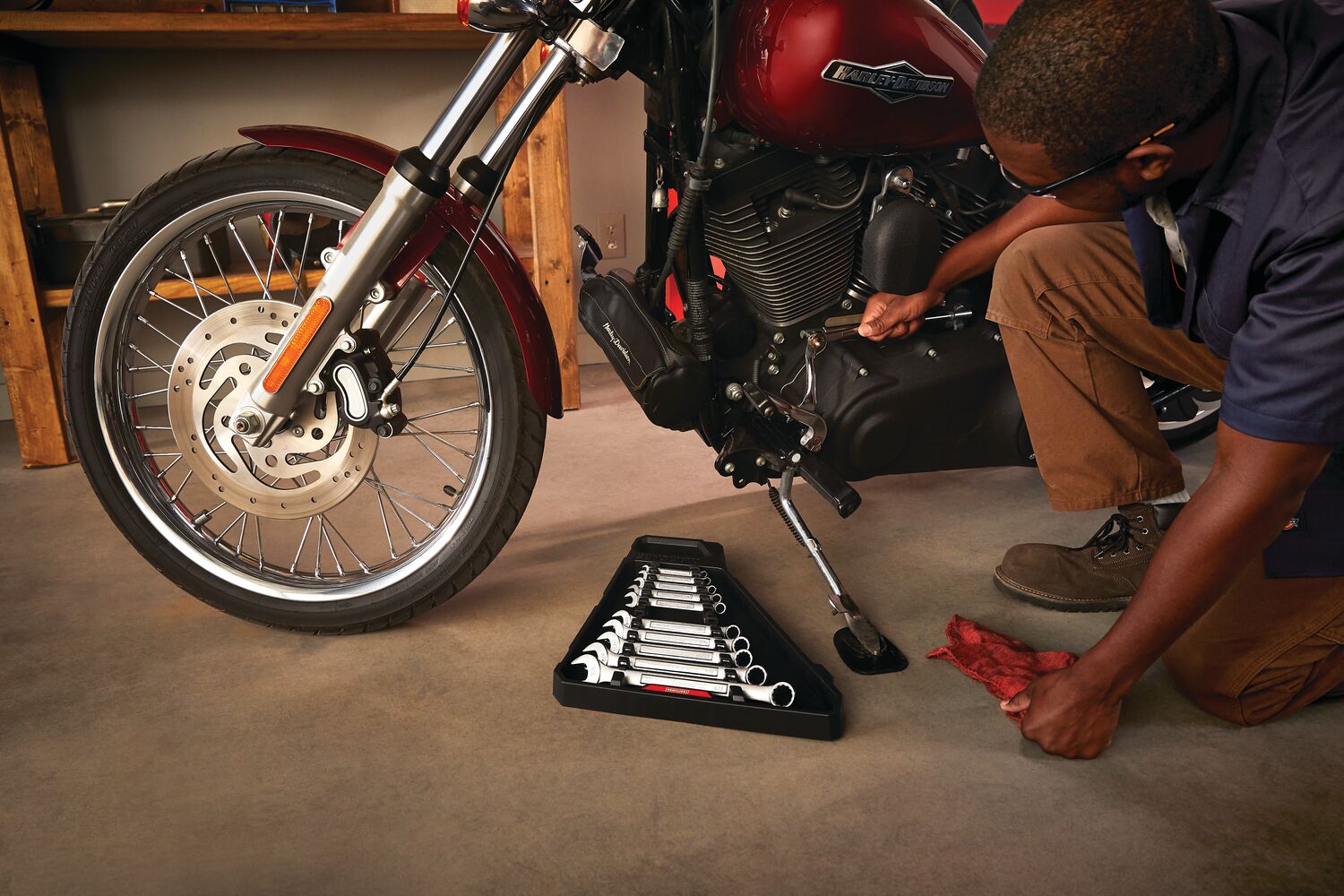 View of CRAFTSMAN Wrenches: Set  being used by consumer