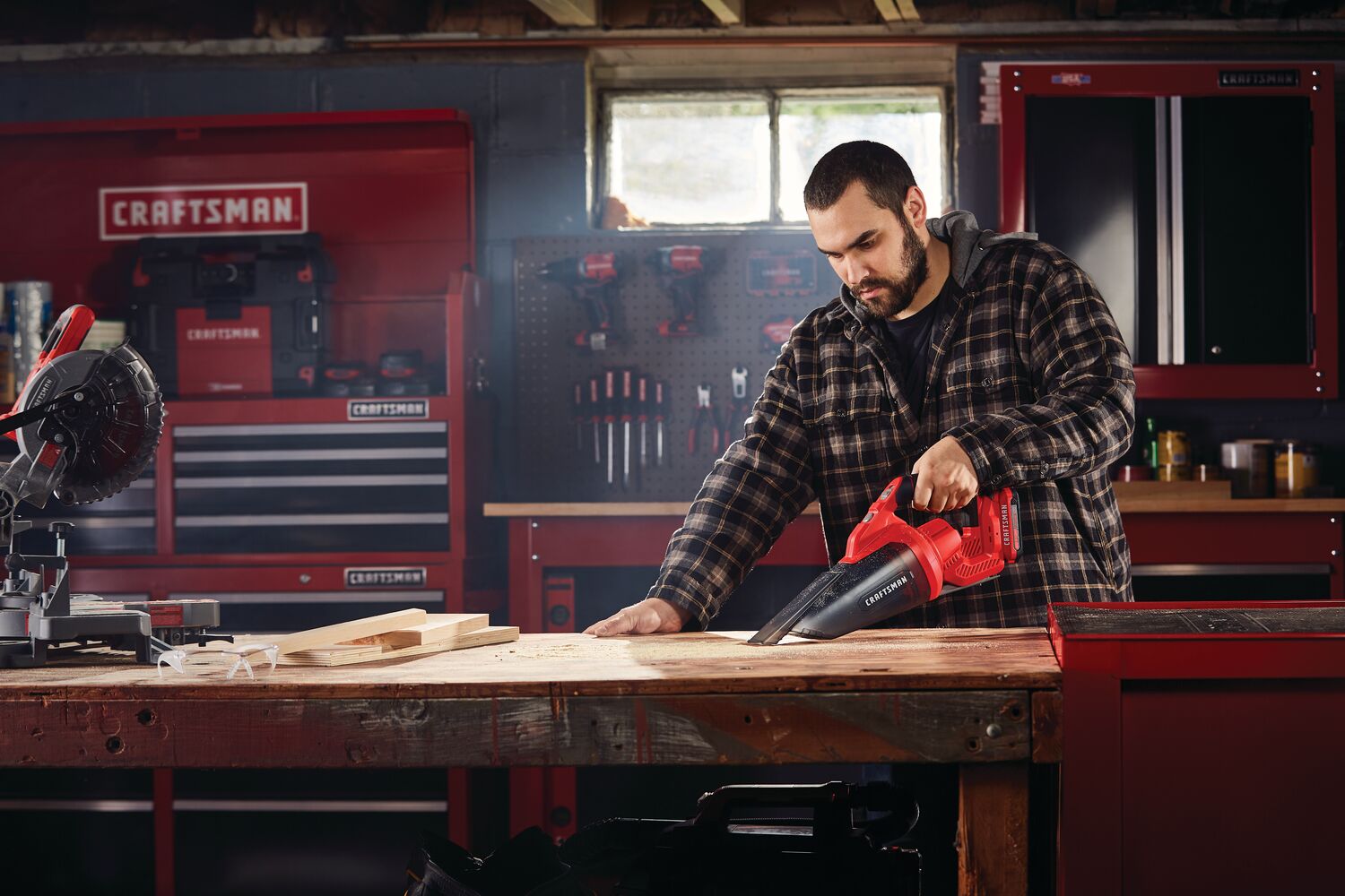 View of CRAFTSMAN Cleaning: Dust & Debris Collection  being used by consumer