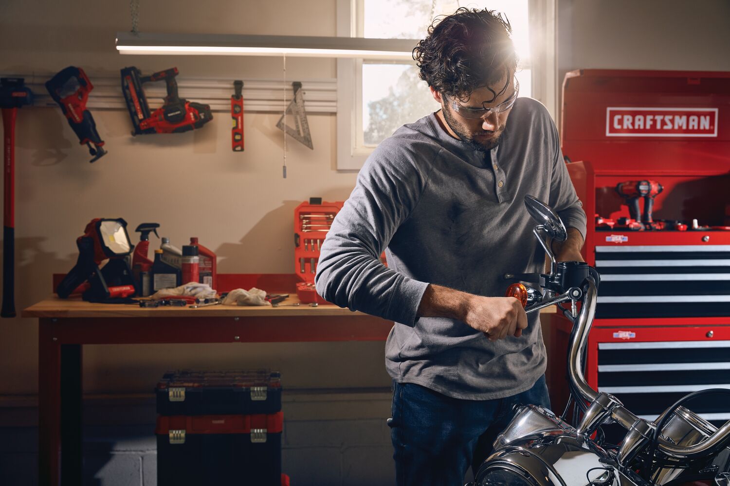 View of CRAFTSMAN Wrenches: Ratchet being used by consumer